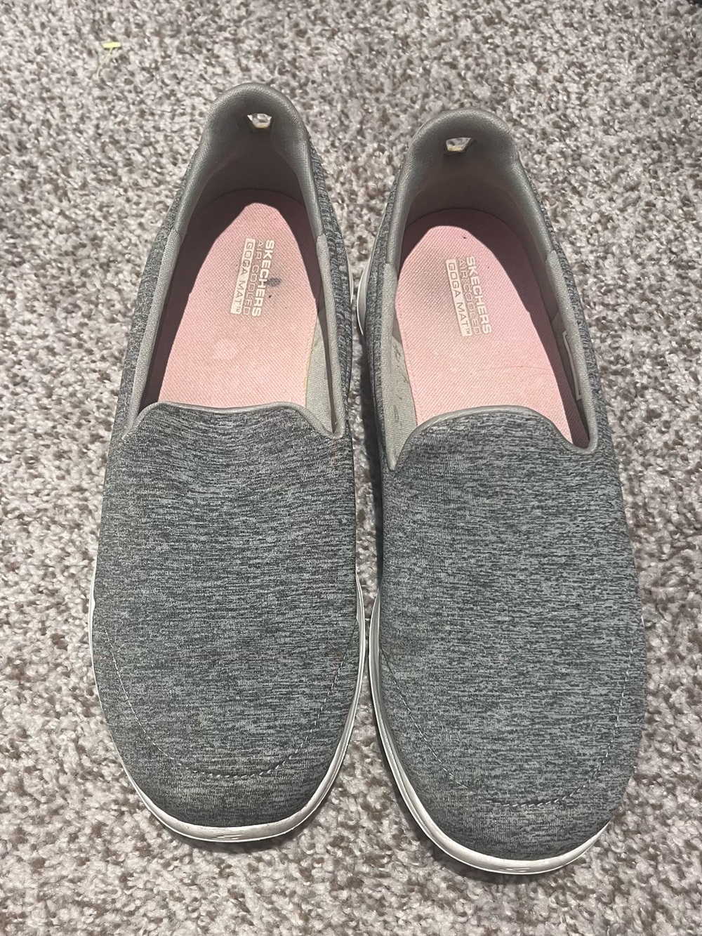 Skechers Slip-On Knit Flats in Gray with Pink Insole